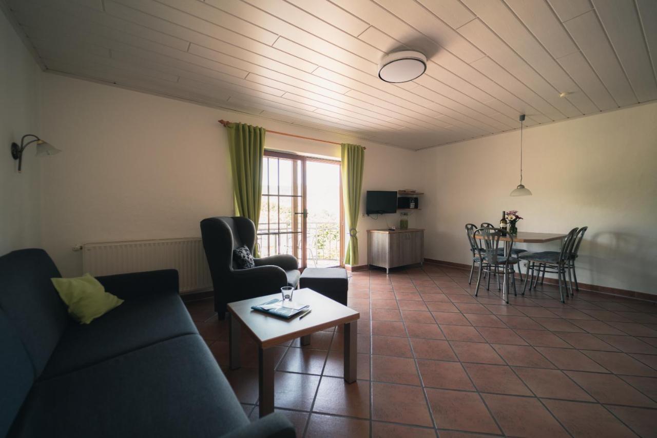 Urlaubsweingut Zecherhof Neef Екстер'єр фото